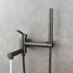 Brass Bathtub Faucet Set Bathroom Wall Mounted Bathtub Faucet with Bidet Sprayer for Showering