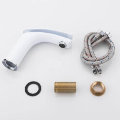 Brass Basin Faucet Solid Cold & Hot Water Bathroom Faucet Single Handle Water Sink Tap Bathroom Accessories