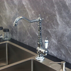 Antique Basin Brass Faucets Bathroom Sink Mixer Deck Faucet Rotate Single Handle Hot And Cold Water Mixer Taps Crane Tap